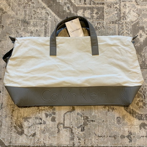 Calvin Klein Weekender/Duffle Bag - Picture 14 of 16